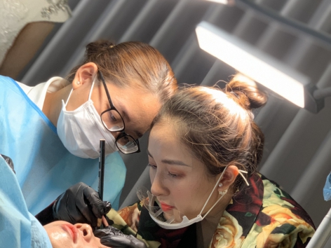 Khoá Học Phun Môi Tự Nhiên Nâng Cao